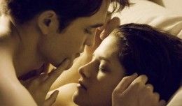 PHOTO-Twilight-4-premiere-image-de-Bella-et-Edward-nus-reactualisee_image_article_paysage_new
