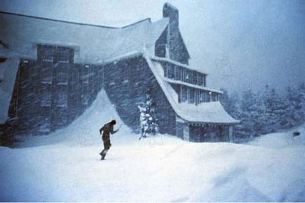 hotel sous la neige