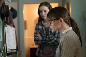 men-women-children-jennifer-garner-kaitlyn-dever