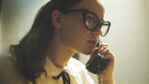 Fay au téléphone